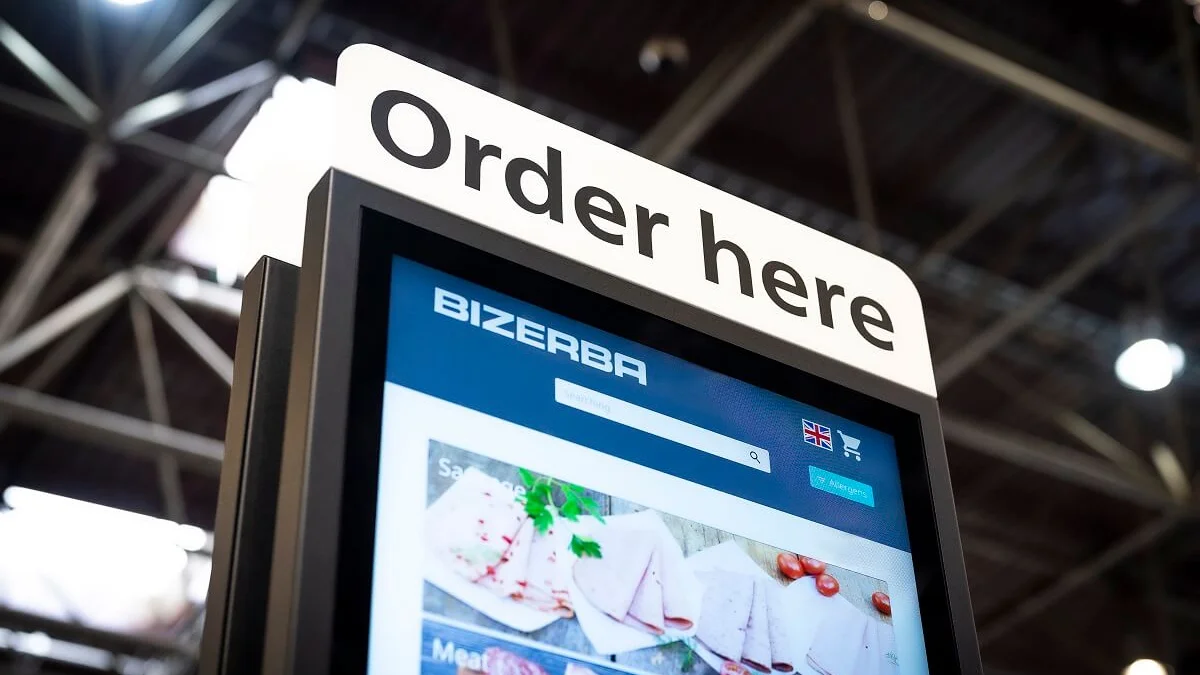Warteschlangen vermeiden dank der neuen Bizerba Lösung "MyOrder" (© Bizerba)